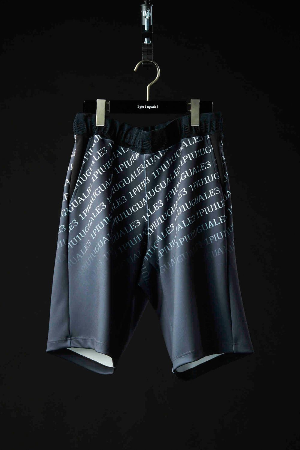 113SPORT PREMIUM BOOST JERSEY SHORTS GRADATION / プレミアム ダイアゴナルロゴ グラデーション ショートパンツ ブラック×ホワイト (3月~4月頃入荷予定)