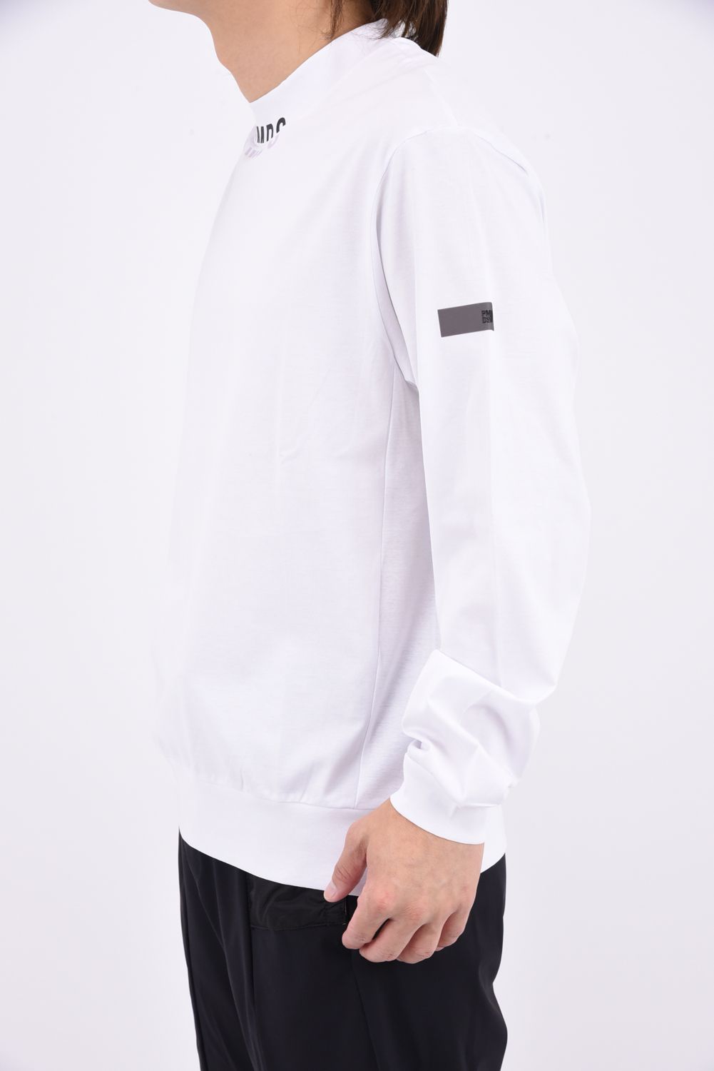 【26AW】 NUBY MOCK SLEEVE / ワンポイントロゴ モックネックTシャツ (ホワイト)