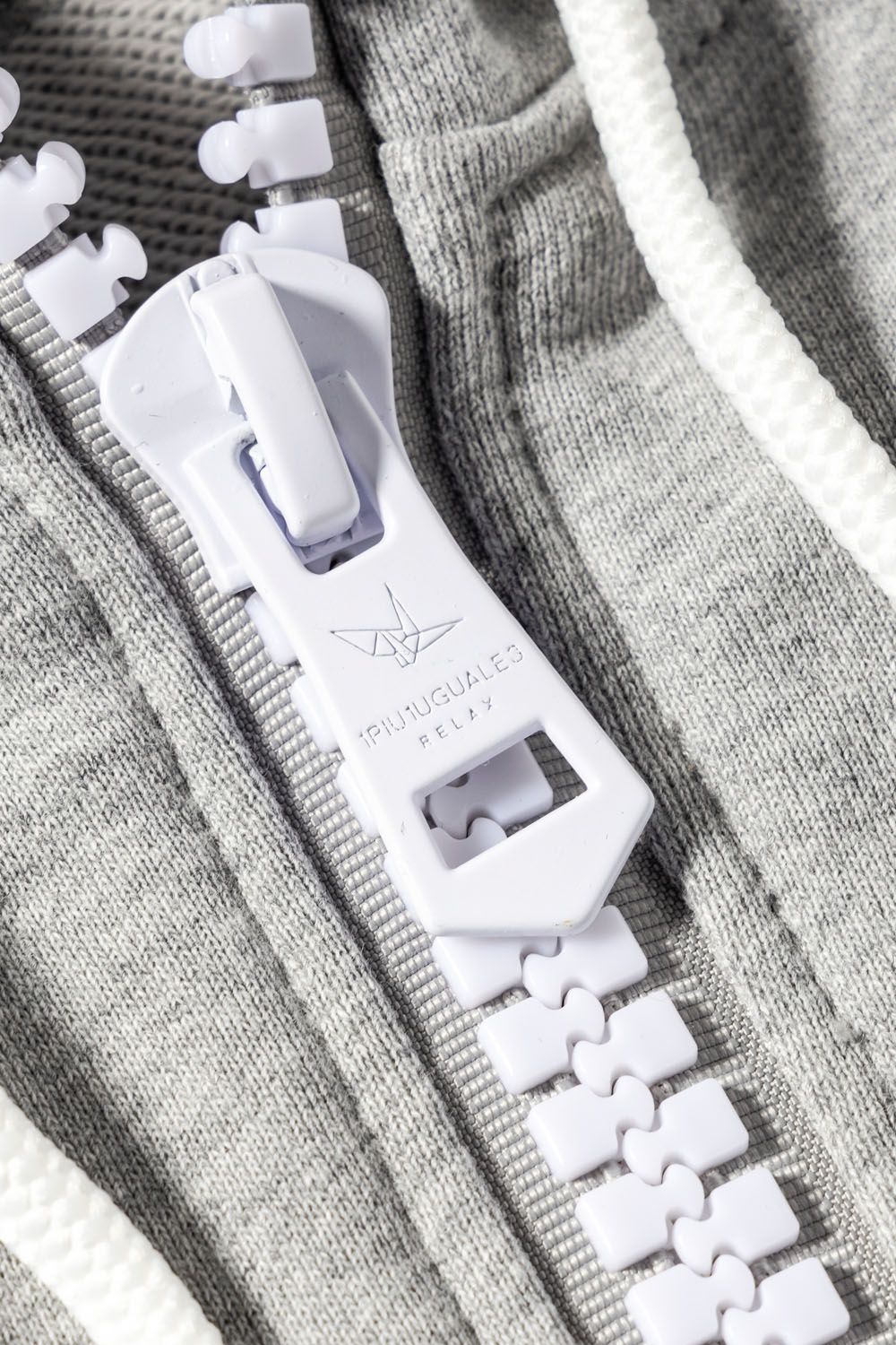 BIG ZIP BACK LOGO HOODIE / ビッグジップ バックロゴ フーディ トップグレー