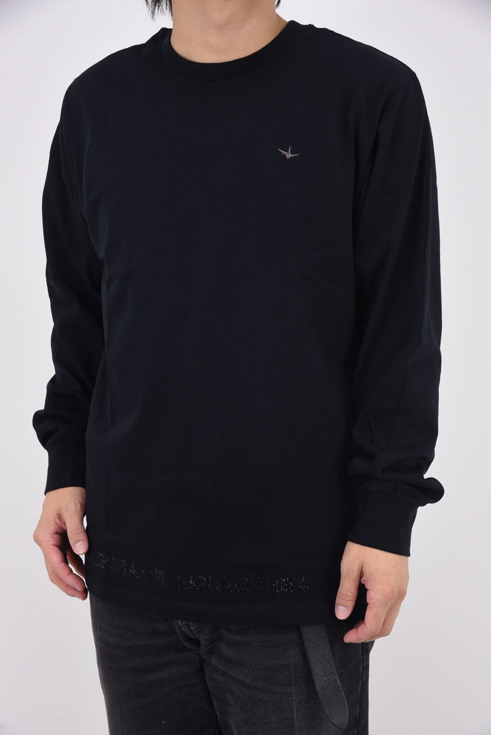【25AW】 LONG T-SHIRT WITH RHINESTONE HEM / ラインストーンヘムシルケットロングTシャツ (ブラック)
