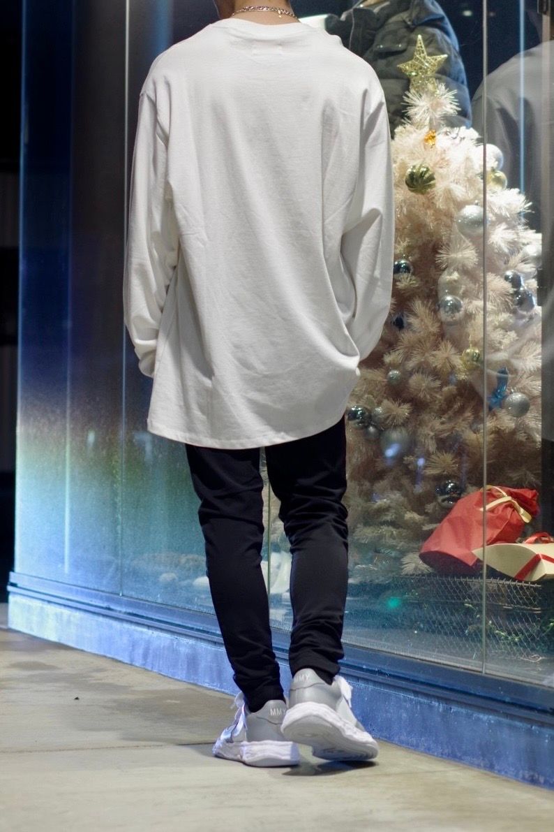 【FOG ESSENTIALS】 ロンT1枚でも雰囲気がでるSTYLE NO.2