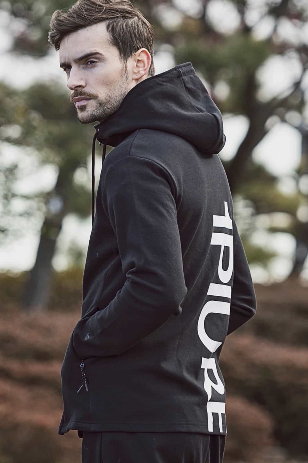 1PIU1UGUALE3 RELAX - TECH BACK LOGO HOODIE / バックロゴ テック ...