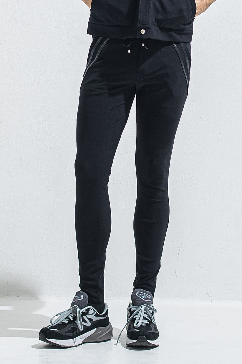 EDGE NYLON PT / 【定番】 ナイロンマイクロファイバー エコレザーライン スキニーイージーパンツ (ブラック/ブラック) (4月末入荷予定) ※オーダー締切:2月15日(日)18時