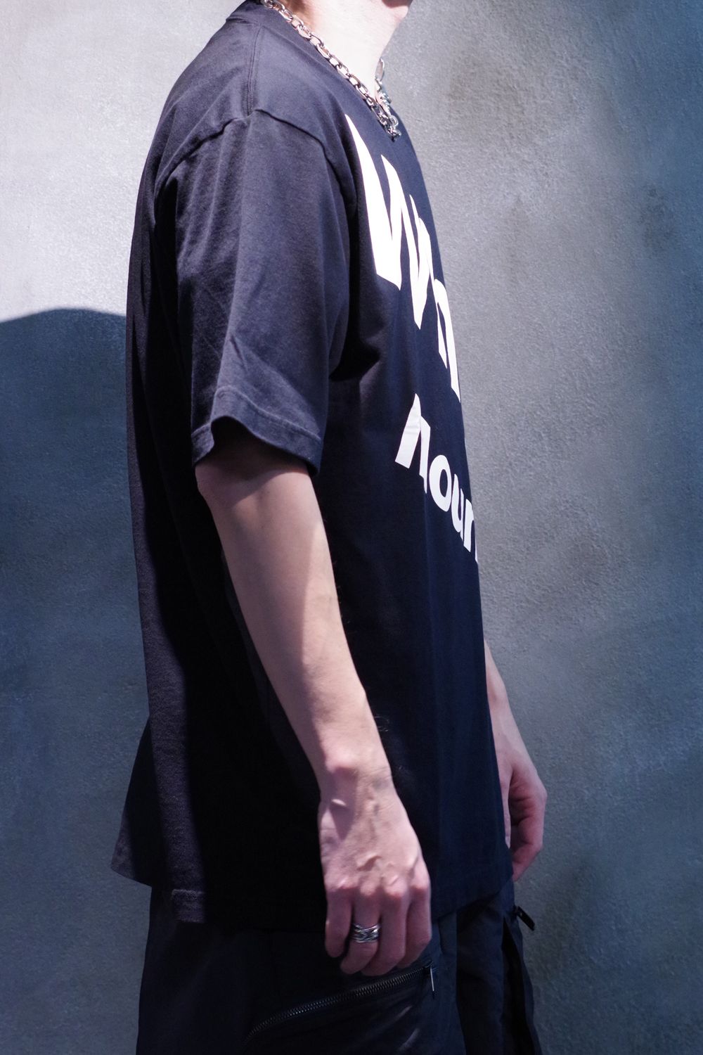 WM BIG LOGO T-SHIRT / ビッグロゴ レギュラーシルエット クルーネック 半袖 Tシャツ ブラック