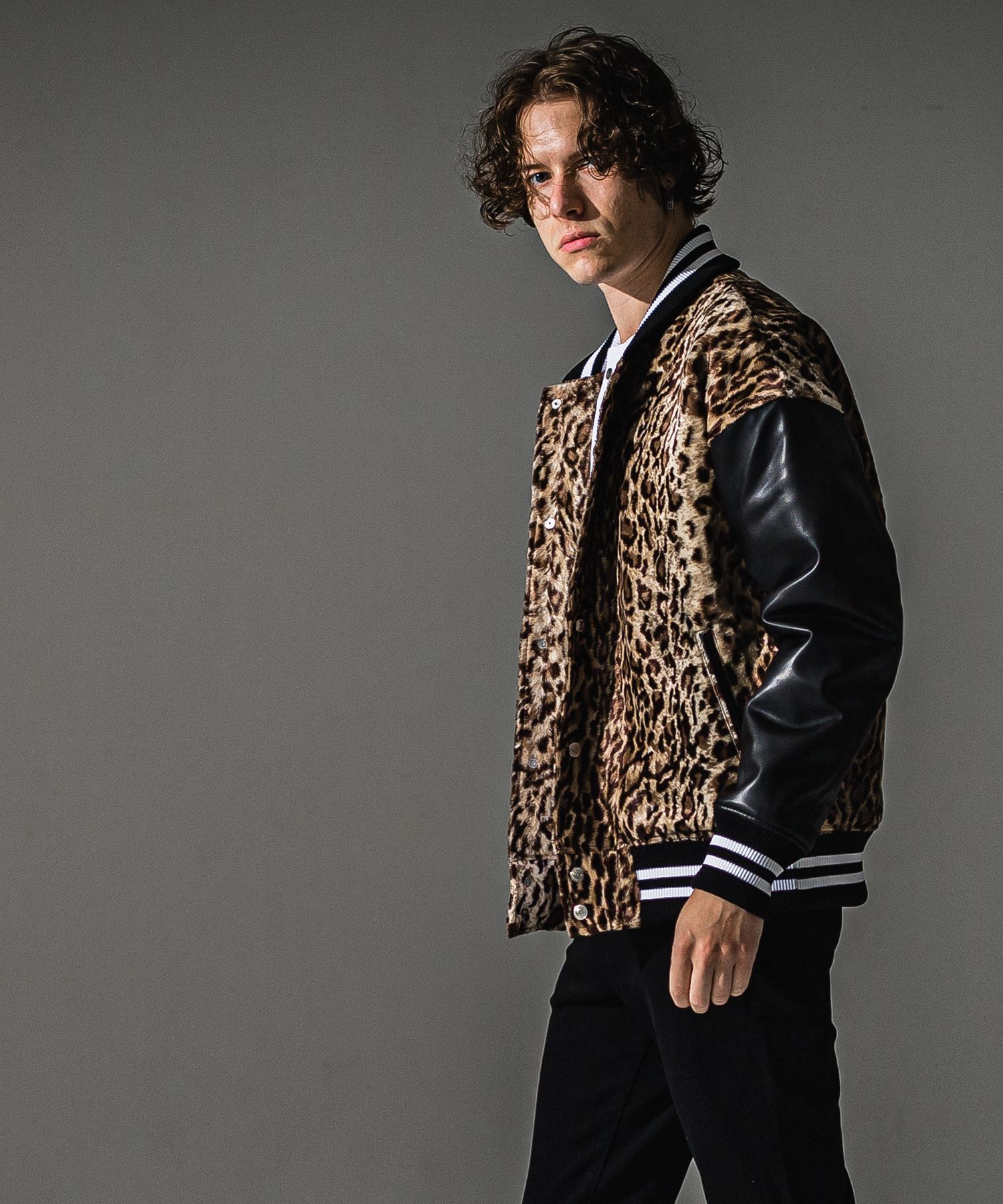 Varsity jacket / エコファー エコレザースリーブ スタジャン (レオパード) (10月末入荷予定) ※オーダー締切:5月23日(土)17時