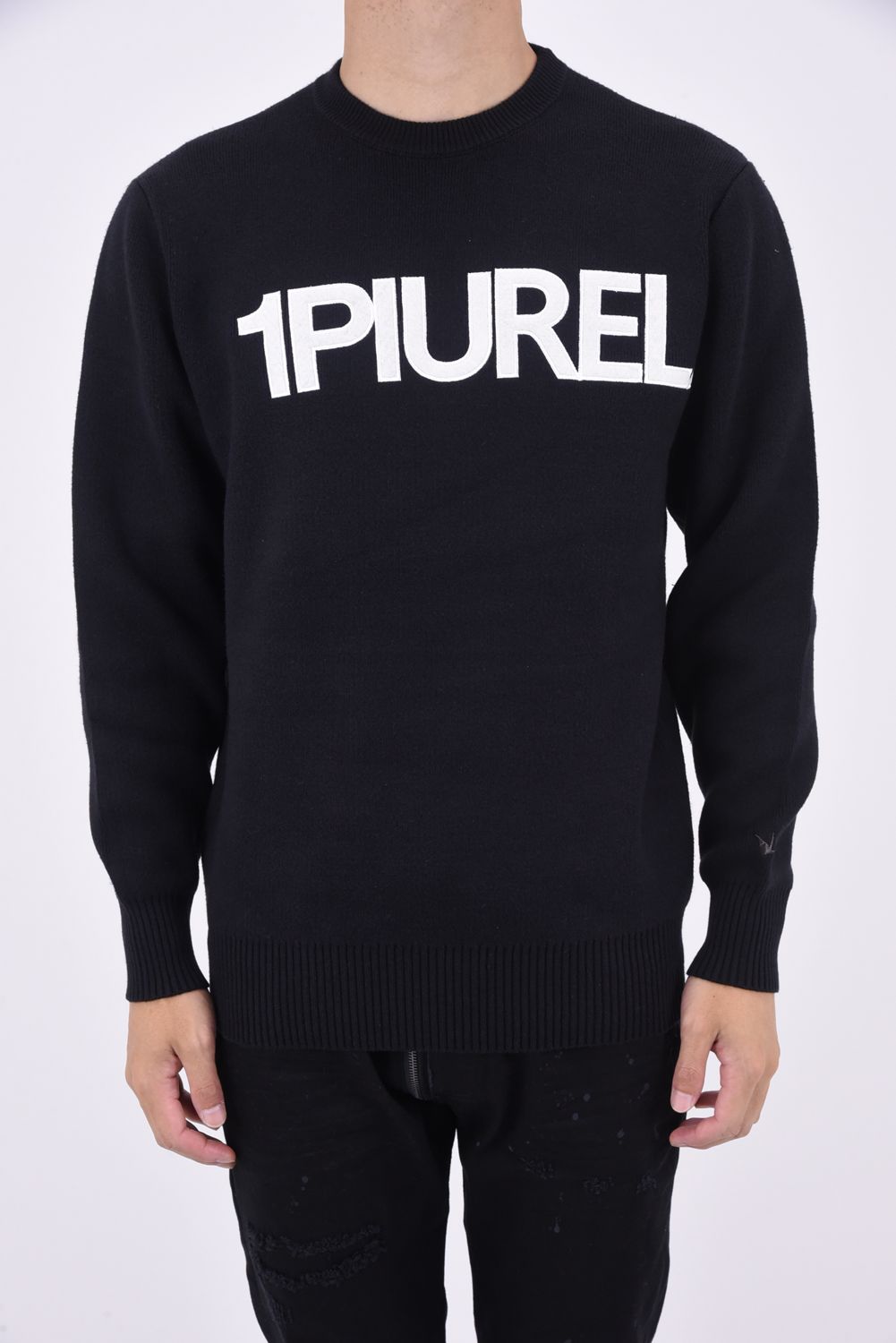 DOUBLE JACQUARD APPLIQUE LOGO KNIT / DOUBLE JACQUARD APPLIQUE LOGO KNIT / ロゴ アップリケニット ブラック
