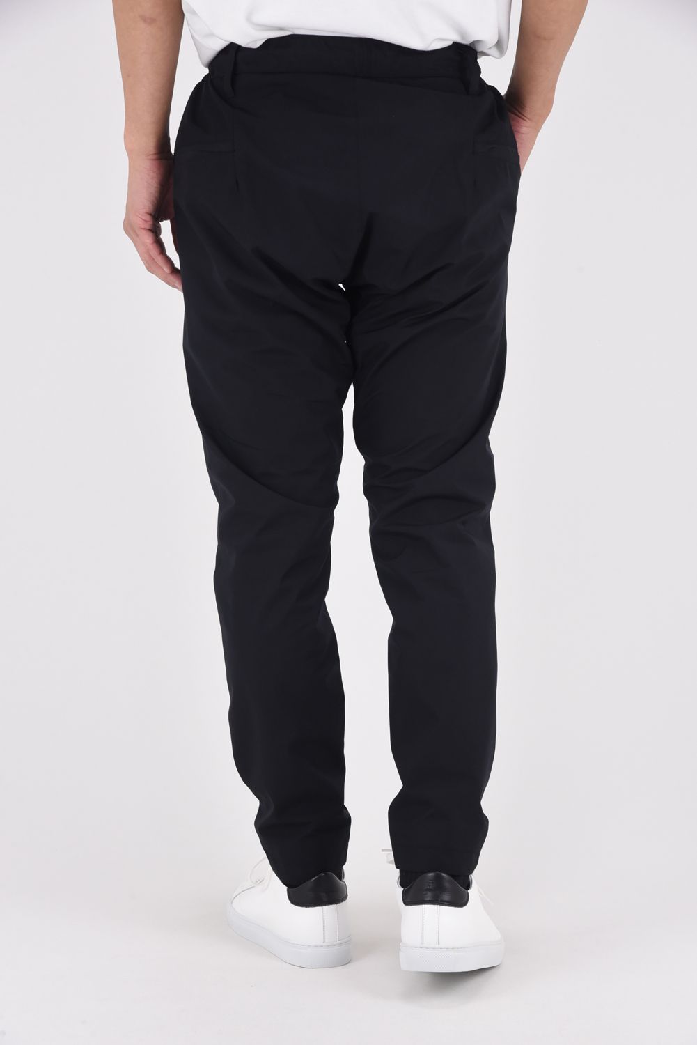 【+phenix】 NO COLLAR JACKET & SLACKS / WINDSTOPPER® PRODUCTS BY GORE-TEX LABS ノーカラージャケット&スラックスセットアップ (ブラック)