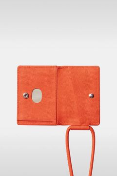 STRAPPED-ACCESSORY-CARDCASE / ストラップ付き MagSafe対応 ショルダーカードケース (キャロットオレンジ)