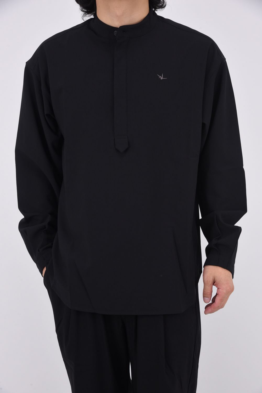 COLLARLESS SHIRT / カラーレス シャツ ブラック