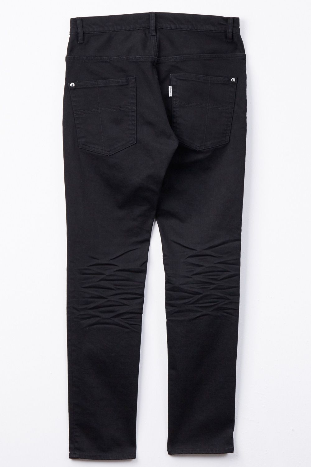 9TAPERED / ニークラッシュ 9 テーパードデニム ワンウォッシュブラック