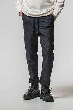 PAT WIDE EASY PANTS / ワイドテーパード イージースラックス (デニム) (1月上旬入荷予定) ※オーダー締切：9月1日(月)18:00