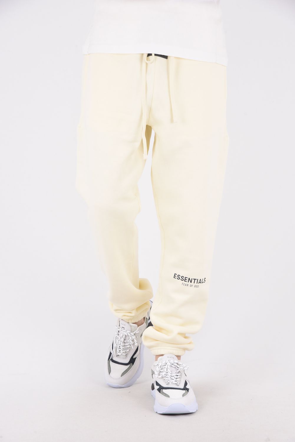 FOG ESSENTIALS - ESSENTIALS REFLECTOR LOGO SWEATPANTS / 裏起毛 リフレクター ロゴ  スウェットパンツ クリーム | gossip