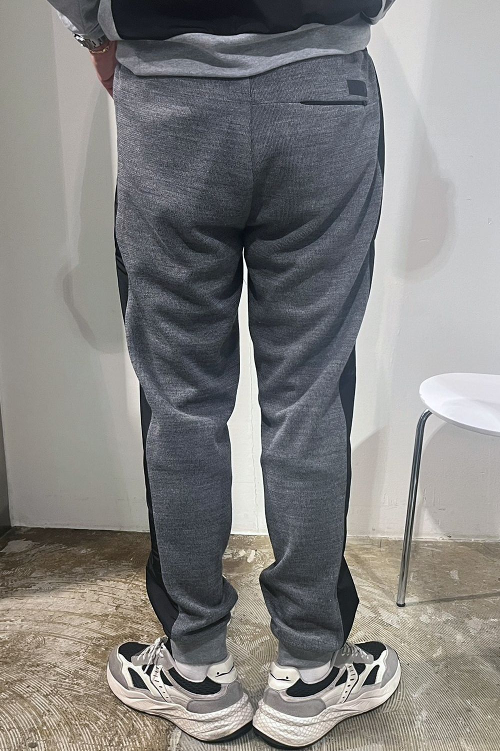 【26AW】 ICON PANT PRINT / ウール混 ツートーン サイドライン スウェットパンツ (グレー) (9月入荷予定)