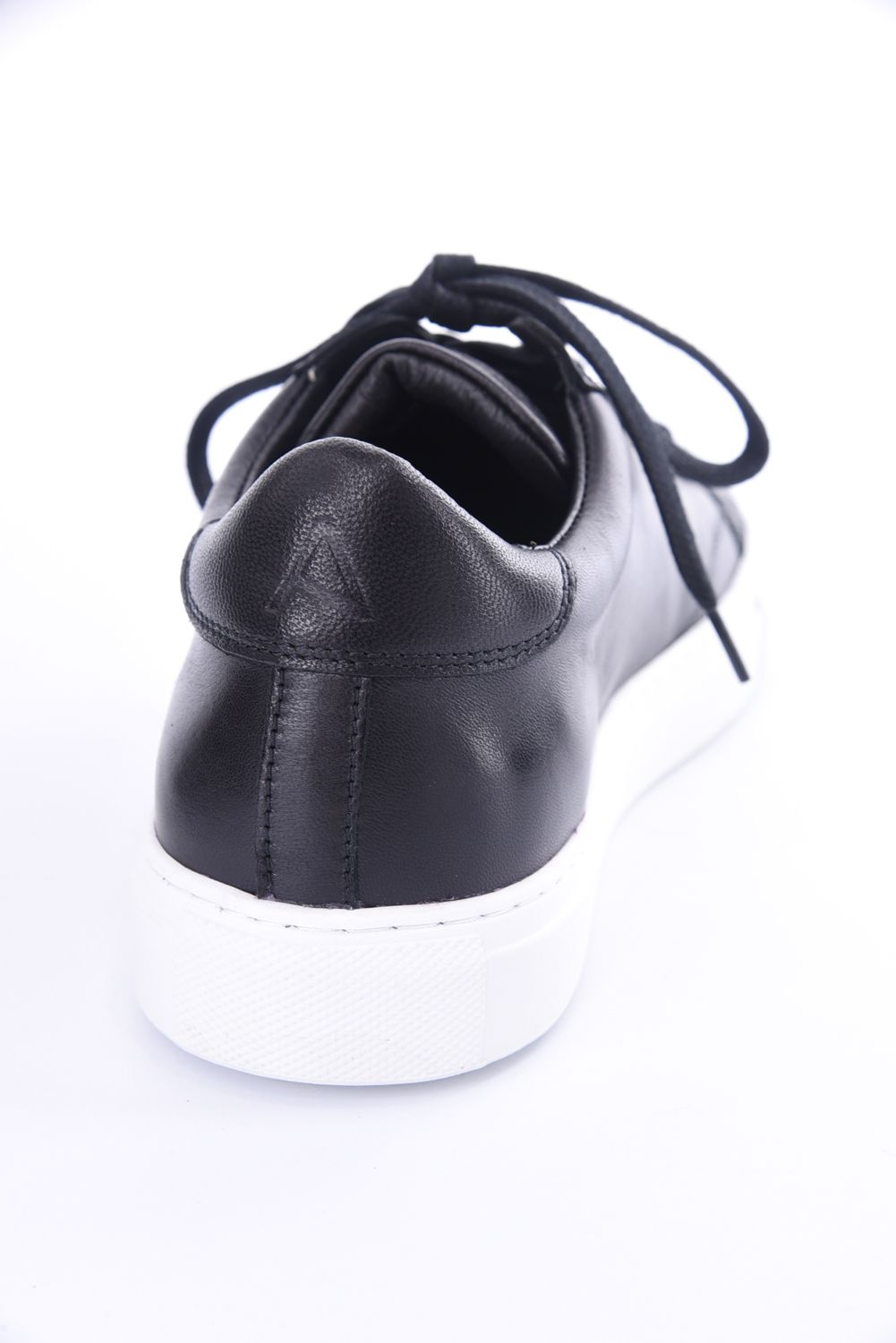 9838 NEW KIPS / LOW CUT SNEAKER