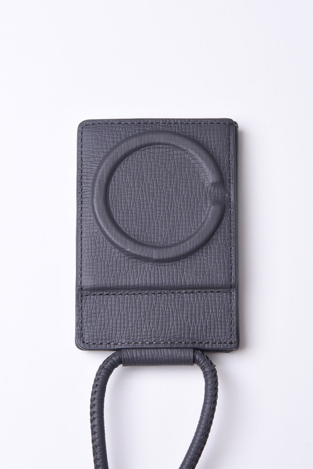 STRAPPED-ACCESSORY-CARDCASE / ストラップ付き MagSafe対応 ショルダーカードケース (グレー)