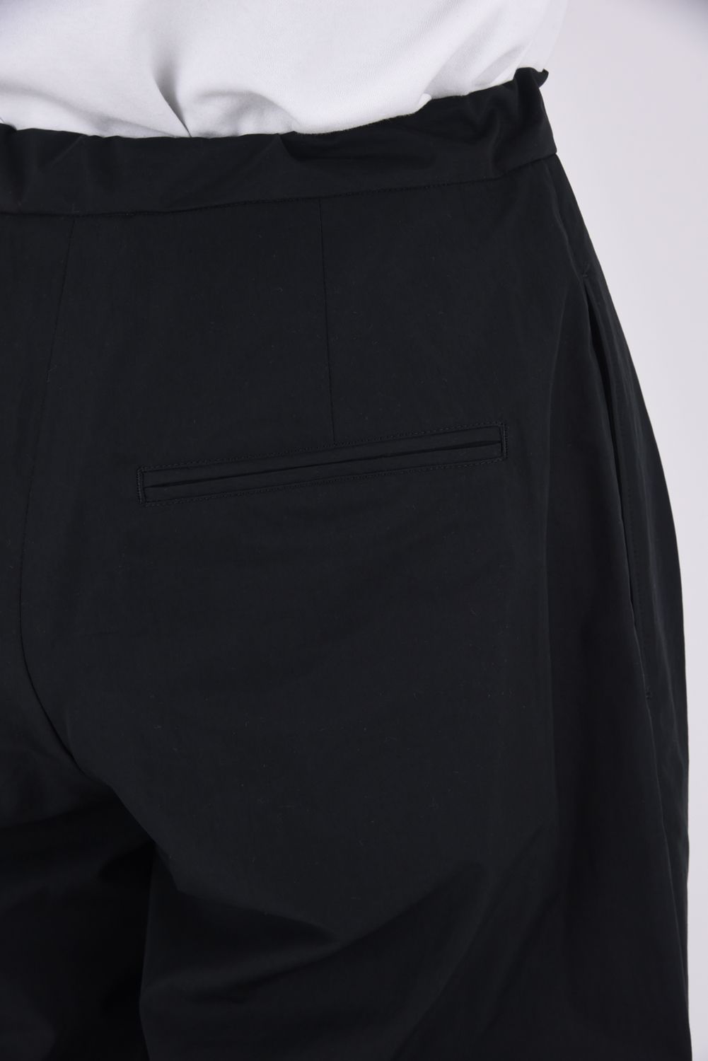 DRAWSTRING WIDE TROUSERS / ドローストリング ワイドパンツ (ブラック）