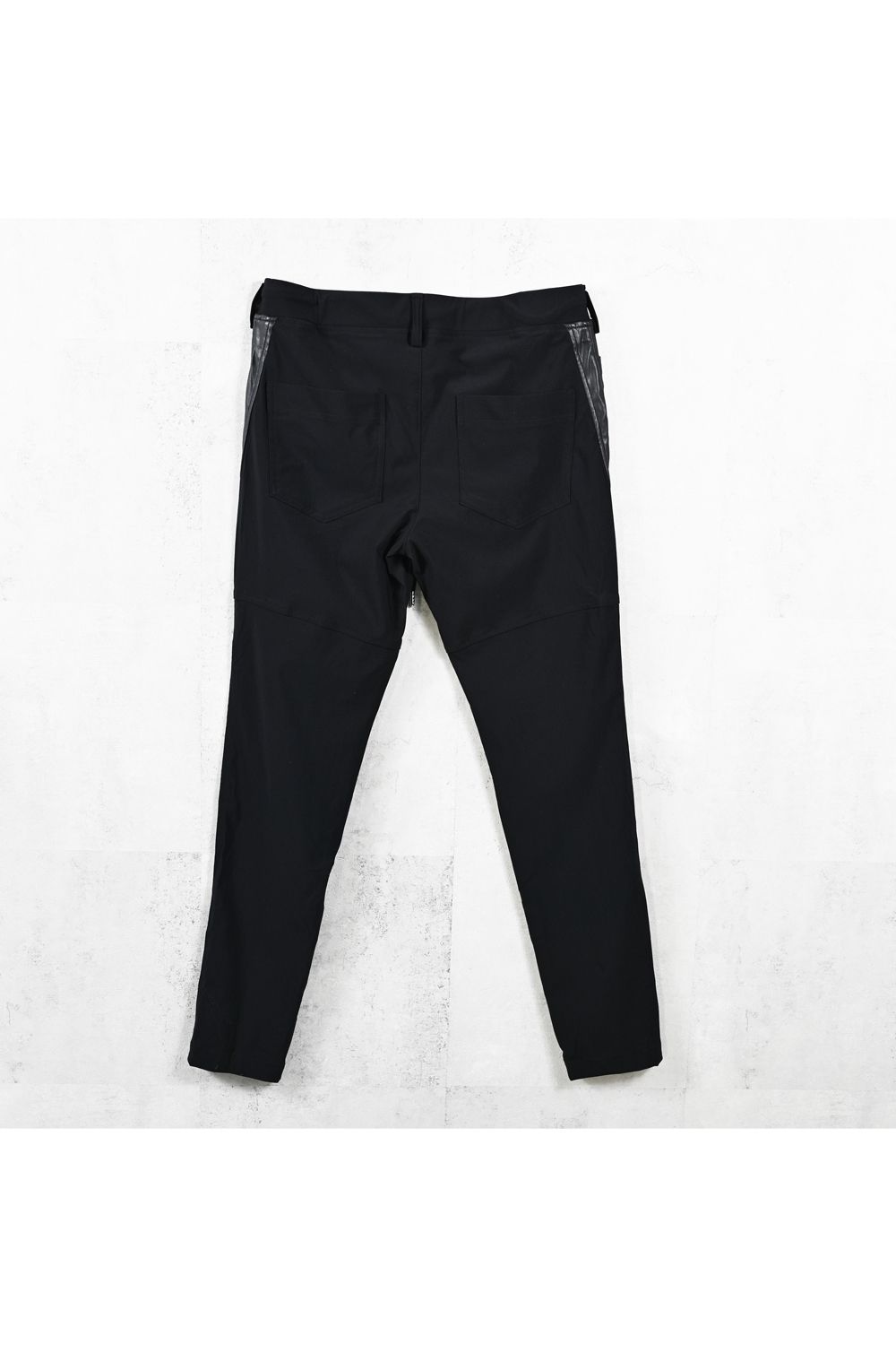 TYLER NYLON PANTS / ストレッチナイロン サイドライン タイトテーパード イージーパンツ (ブラック) (5月中旬頃入荷予定) ※オーダー締切:2月15日(日)18時