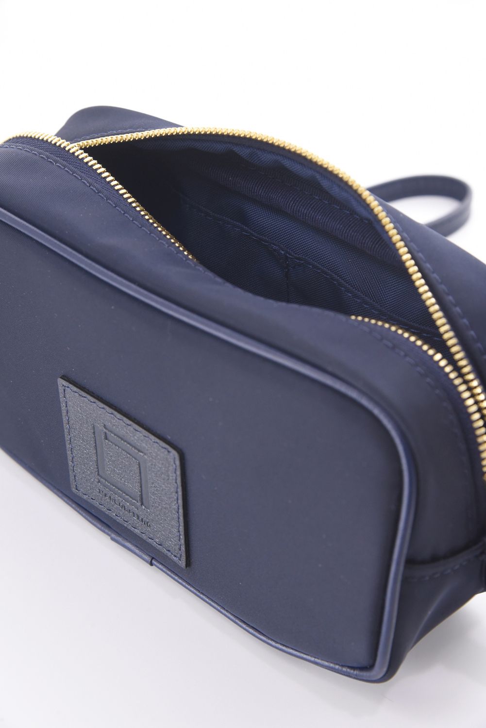 NYLON BAG IN POUCH / LA705 ナイロンバッグインポーチ ネイビー