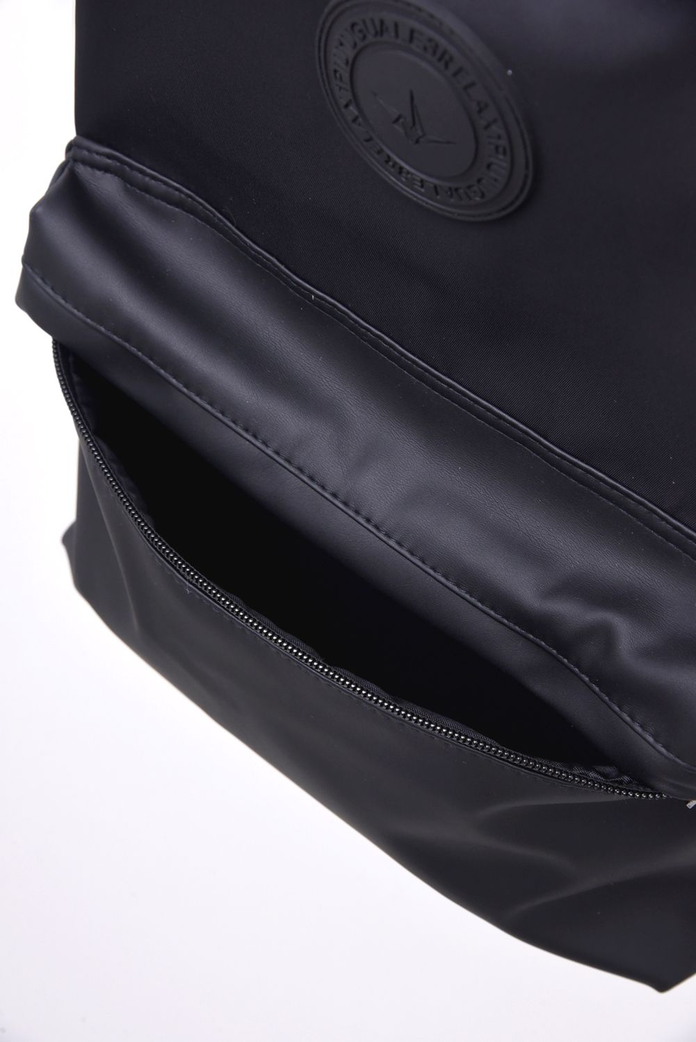 PLUS BAG BACKPACK / サークルロゴ  ナイロン バックパック ブラック