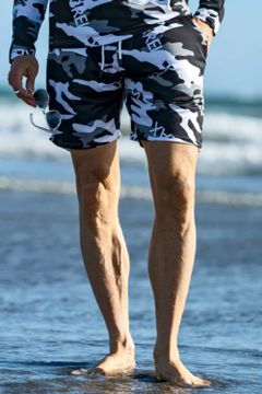 CAMO LOGO SHORT PANTS  / オリジナルカモフラ柄 ラッシュガードハーフパンツ ブラック