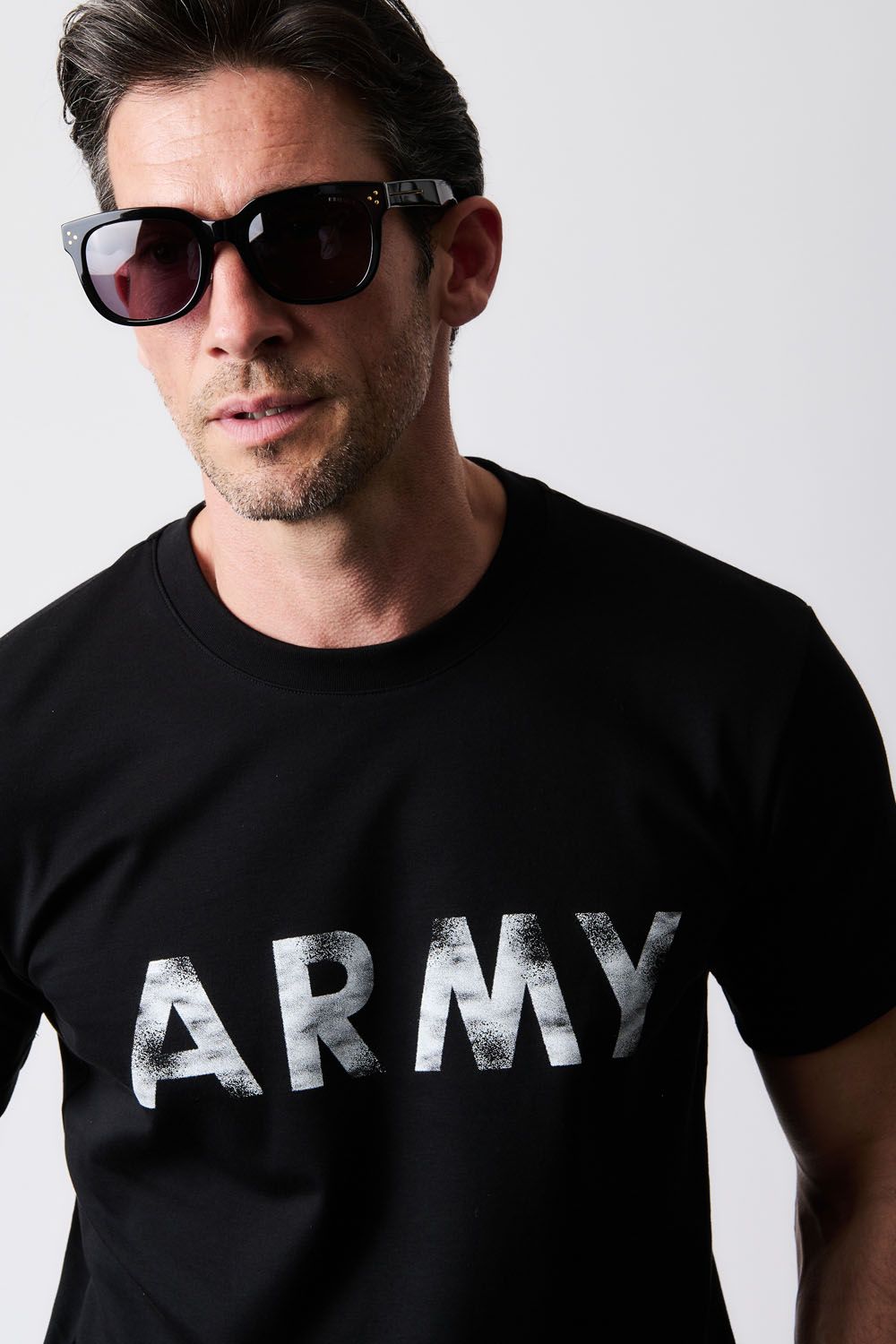 1PIU1UGUALE3 - 【BLACK MILITARY Vol.19】 VINTAGE LOGO ARMY T