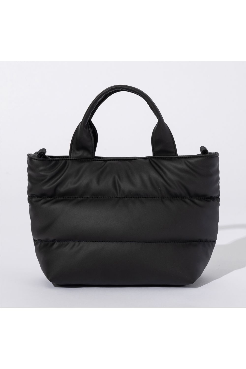 LIGHT SYNTHETIC LEATHER MINI PADDED TOTE BAG / シルバーロゴプレート パデッド ミニトートバッグ  (ブラック) (9月上旬入荷予定)