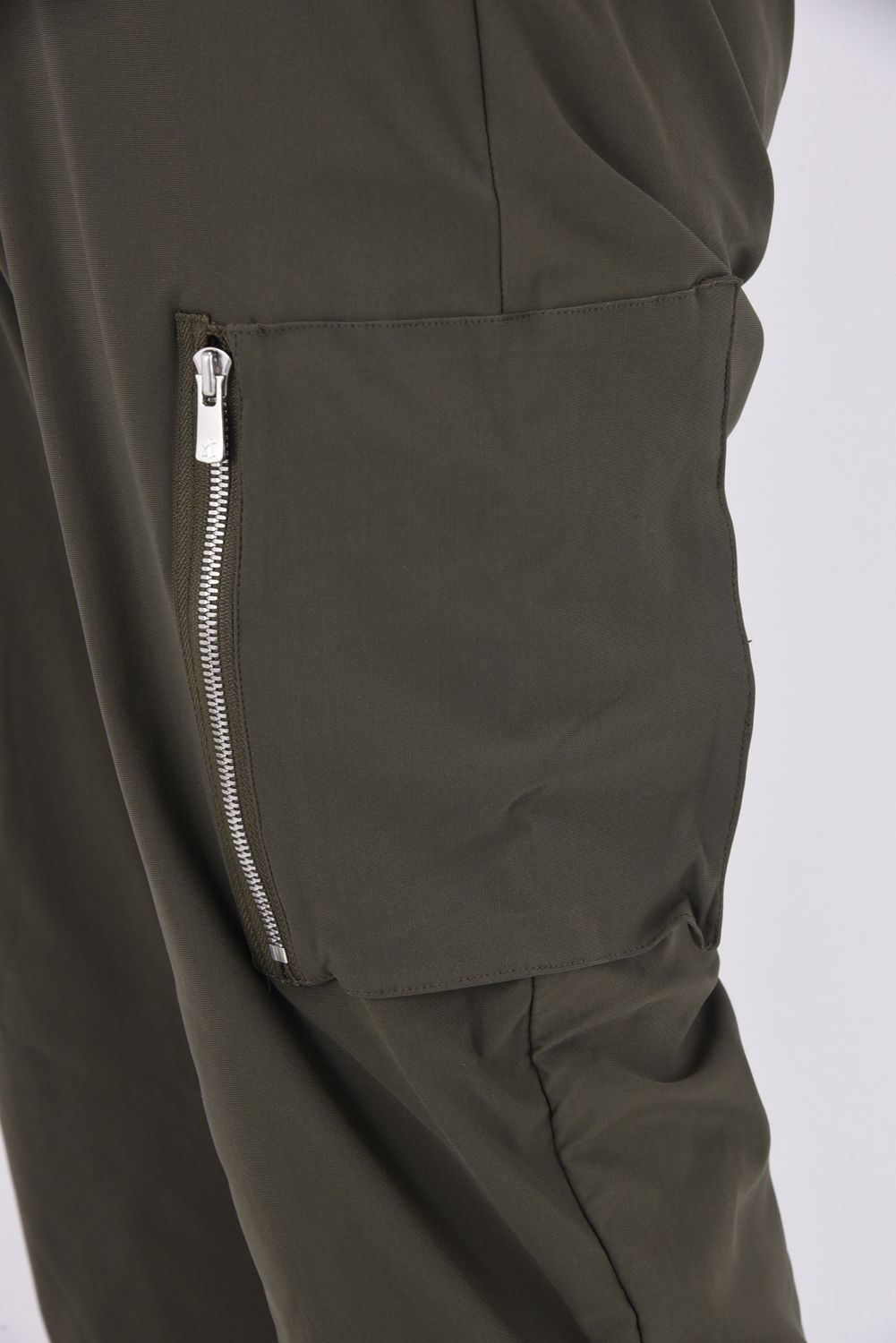 DAVID NYLON CARGO PANTS / ストレッチナイロン ミリタリーカーゴパンツ カーキ