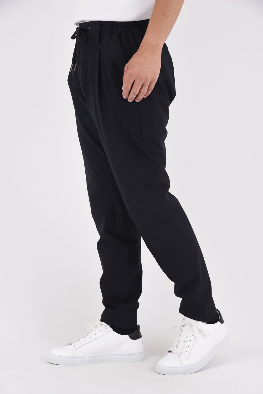 【+phenix】 NO COLLAR JACKET & SLACKS / WINDSTOPPER® PRODUCTS BY GORE-TEX LABS ノーカラージャケット&スラックスセットアップ (ブラック)