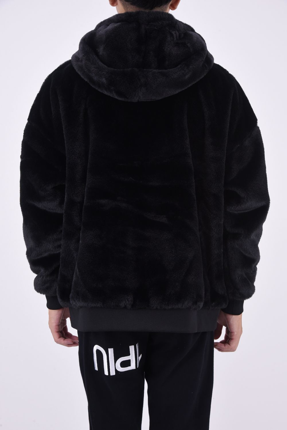 1PIU BOA HOODIE / スピンドル ロゴファーブルゾン ブラック