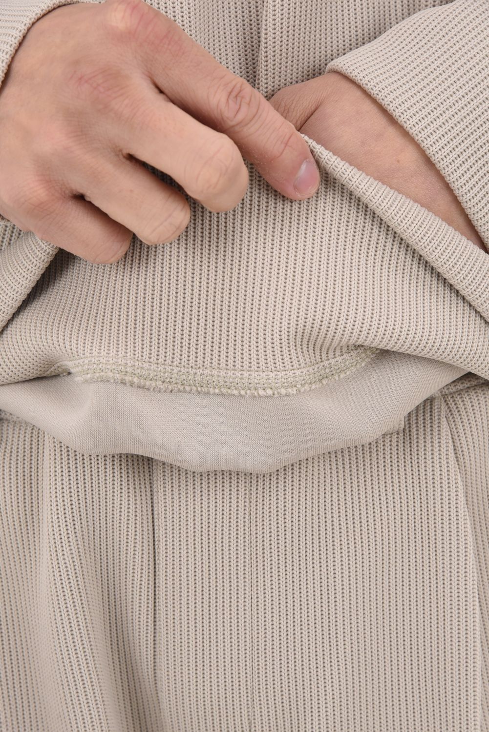 【26SS 39th】 AZE MILITARY DROP TRAINER / 畦編みニット フラップポケット スウェット (グレージュ)