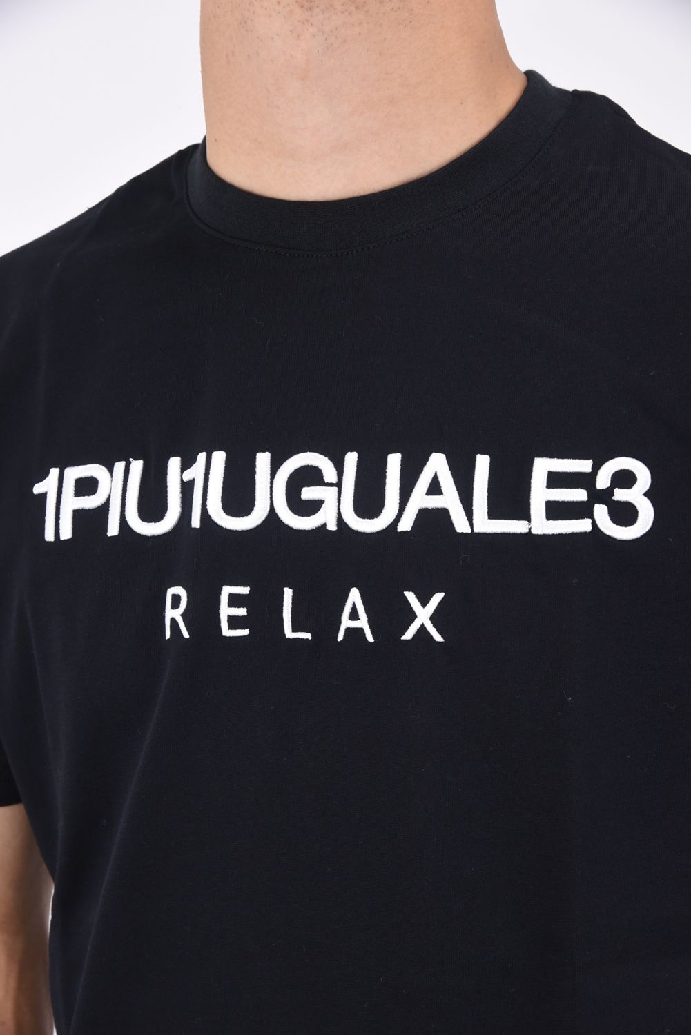 1PIU APPLIQUÉ SHORT-SLEEVED / フロントロゴ 刺繍 半袖Tシャツ ブラック