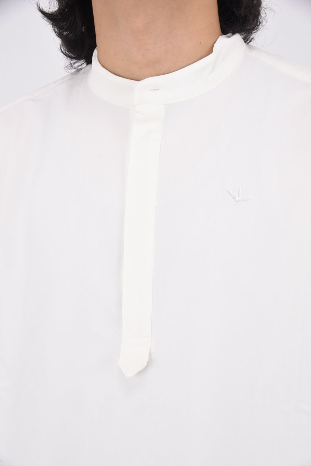 COLLARLESS SHIRT / カラーレス シャツ ホワイト