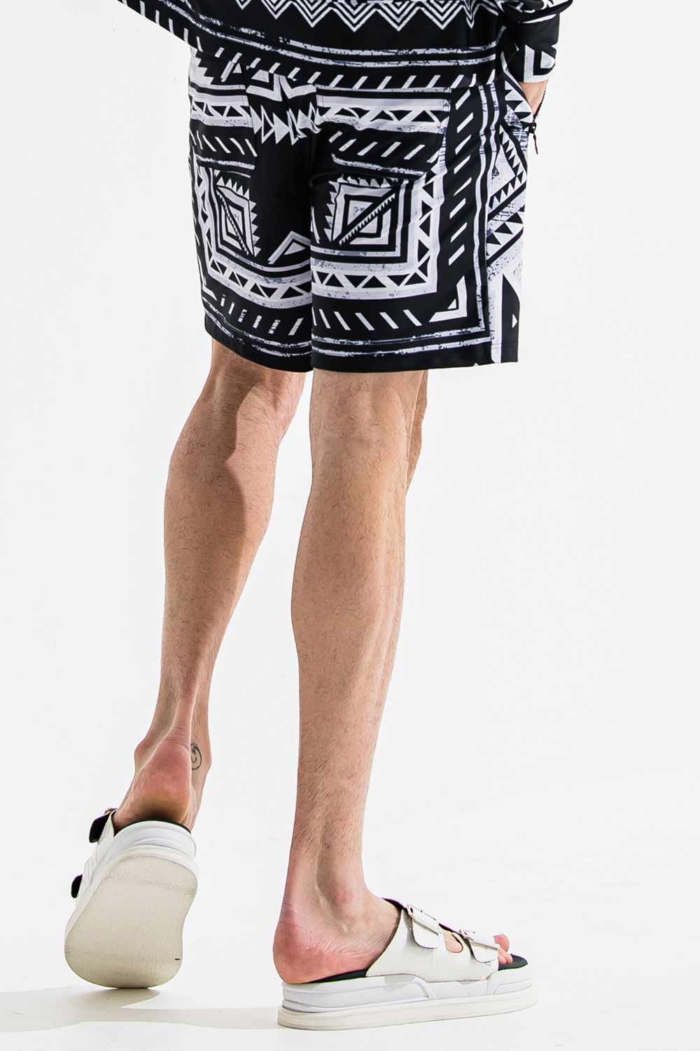 RUSH SHORTS / ラッシュガード ショートパンツ ネイティブブラック