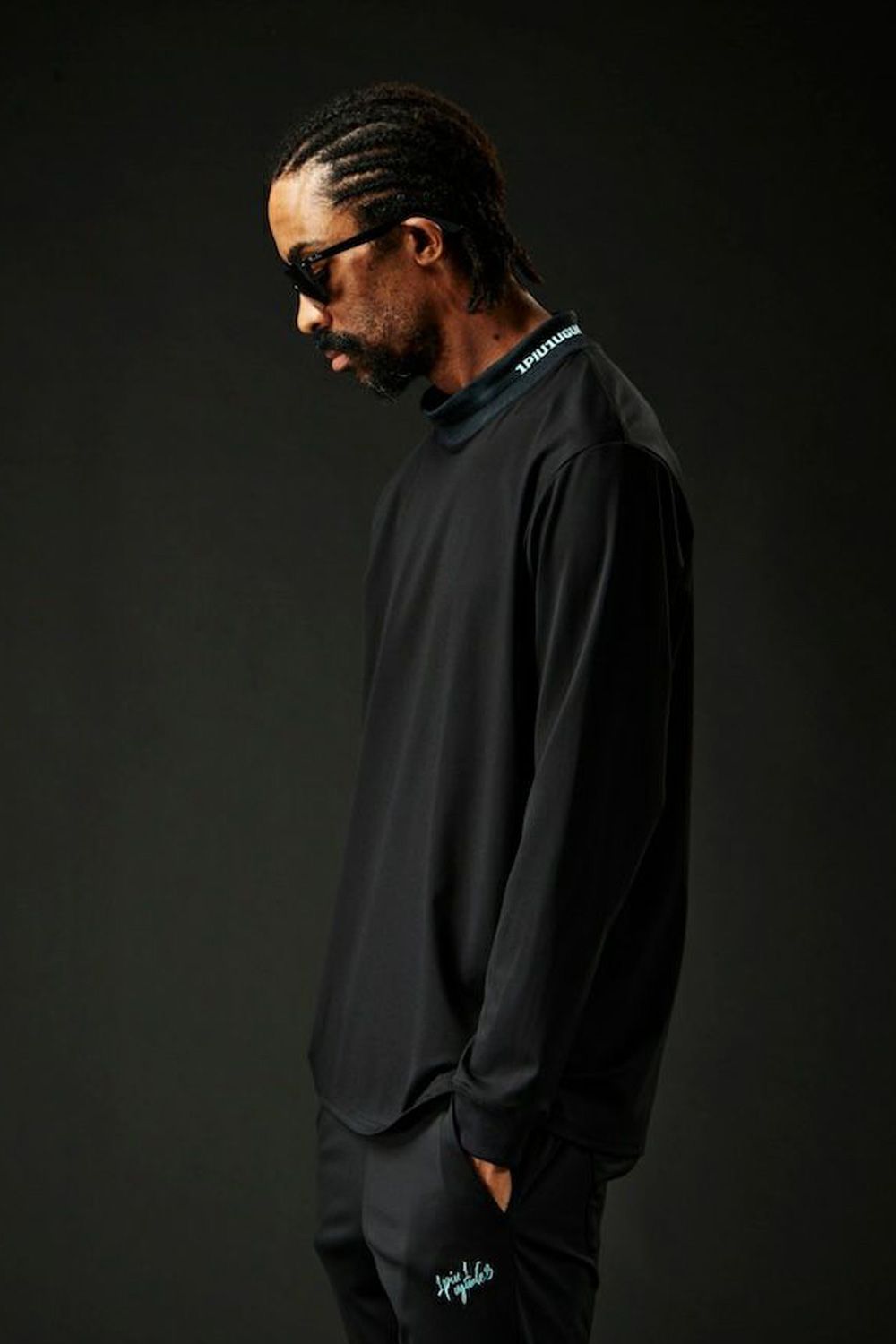 【113SPORT VOL.12 / 24AW】 113SPORT × THESAINT COMFORTABLE HYBLID MOCK / 113ロゴ  モックネック ブラック×ブルー