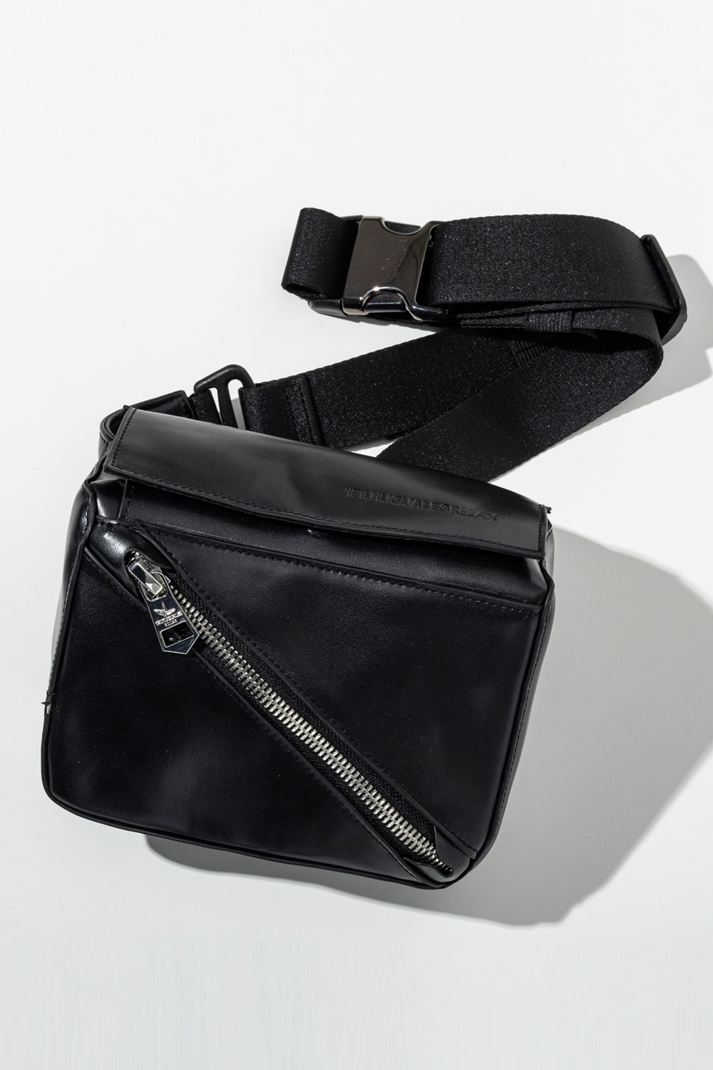 BOX BODY BAG / ボックス型 ボディバッグ (ブラック) (12月中旬入荷予定)