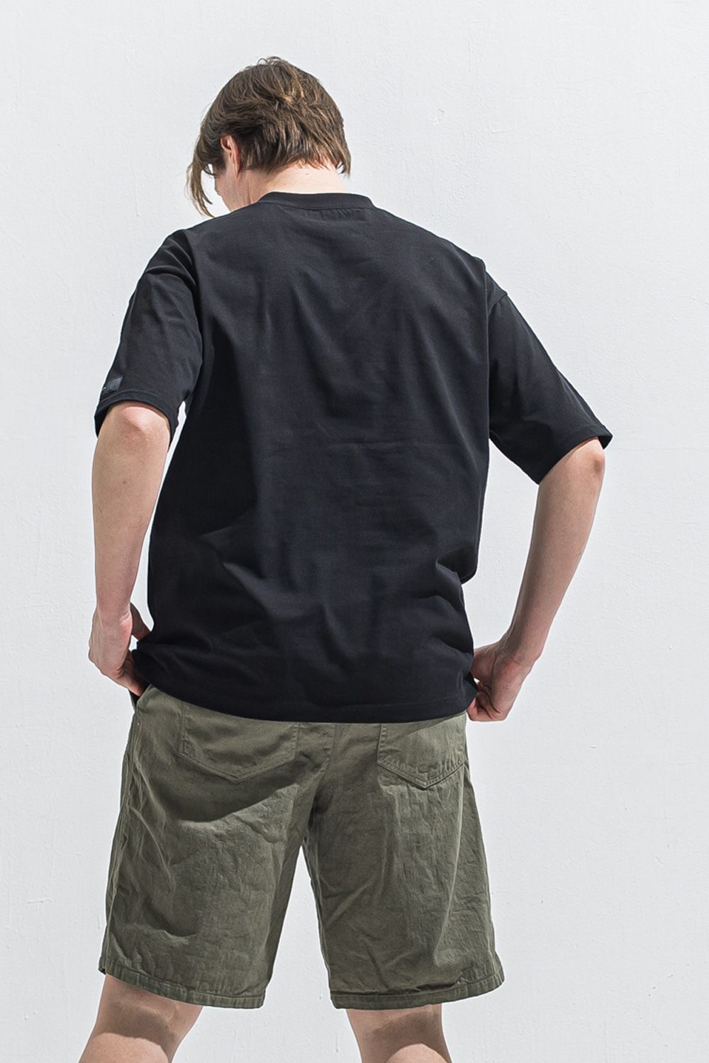 BOX OVER TEE / ボックスロゴ オーバーサイズ Tシャツ （ブラック） (5月中旬入荷予定) ※オーダー締切:2月15日(日)18時