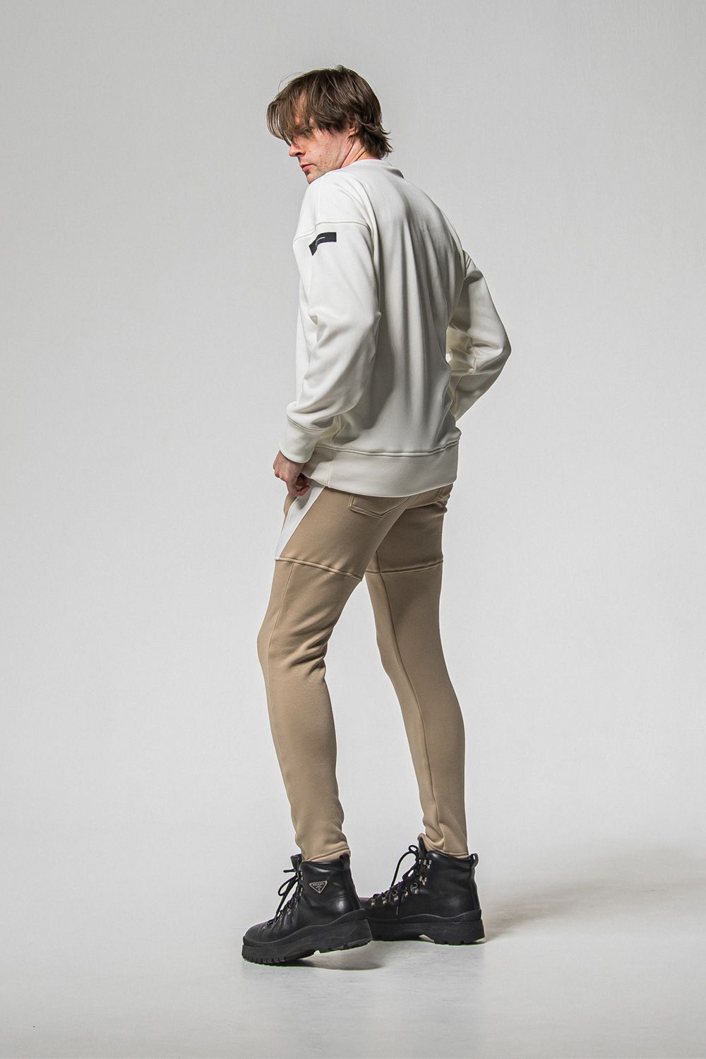 VELOURS FLEECE TYLER PANTS / ベロアフリースボア スキニータイト サイドライン イージーパンツ (ブラウン) (11月中旬入荷予定) ※オーダー締切：9月1日(月)18:00