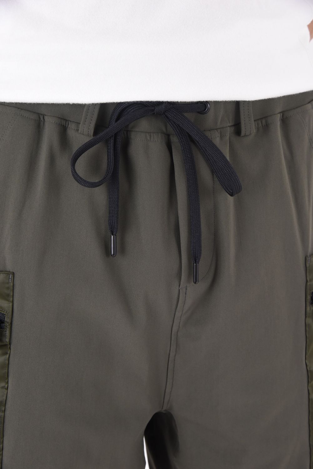 NYLON GR SHORTS / ナイロンギア ショートパンツ カーキ