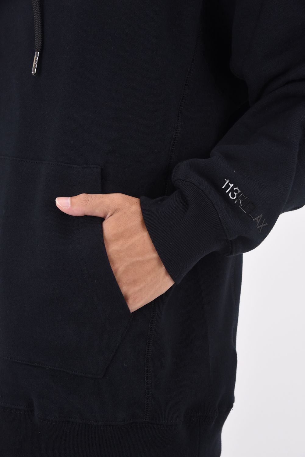 1PIU CIRCLE LOGO PULL HOODIE / 1PIUサークルロゴ ラインストーン プルオーバーフーディー ブラック