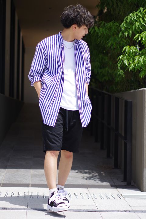 【colon × White Mountaineering】 ストライプシャツを軽快に