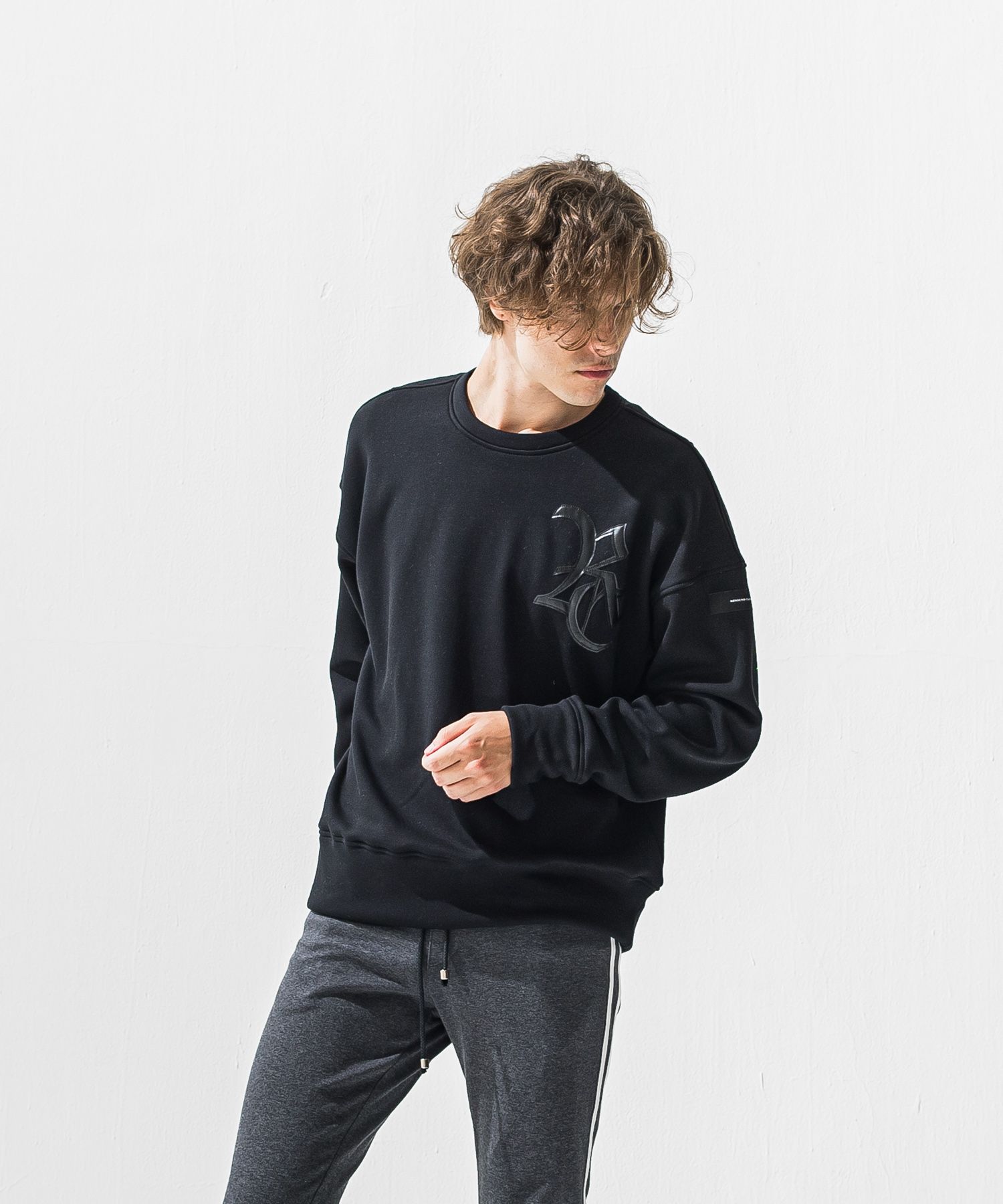 RC CHENILLE VELOURS FLEECE DROP TRAINER / サガラ刺繍ワッペン 裏起毛 ルーズトレーナー (ブラック) (11月上旬入荷予定) ※オーダー締切:9月7日(月)17時