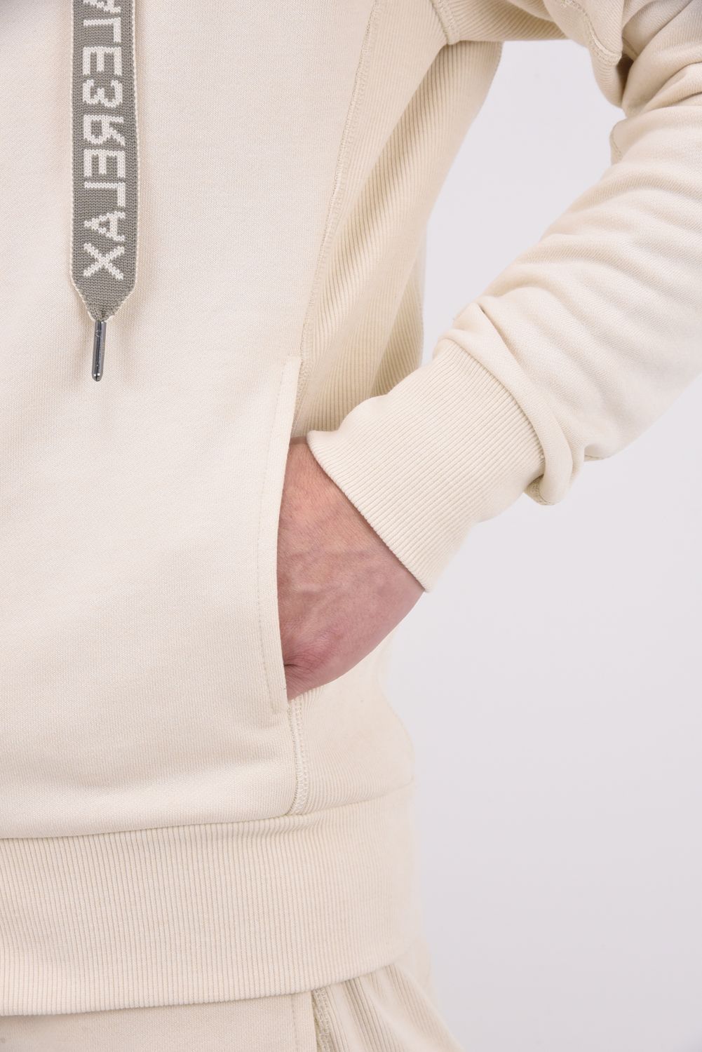 【26SS】 HOOD EMBOSSED LOGO HOODIE / エンボスロゴ ジップパーカー (ベージュ)