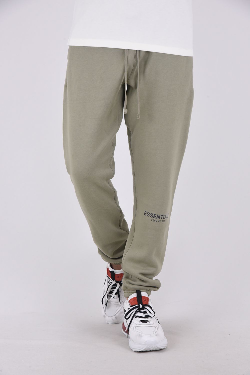 FOG ESSENTIALS - ESSENTIALS REFLECTOR LOGO SWEATPANTS / 裏起毛 リフレクター ロゴ  スウェットパンツ モス | gossip