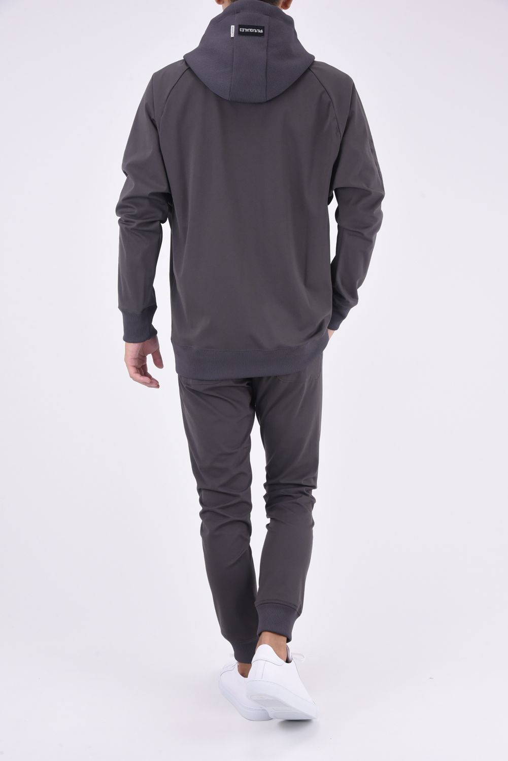 113SPORT COMFORTABLE TAG ZIP PARKA / 113ロゴ ラグランスリーブ フルジップ パーカー チャコール