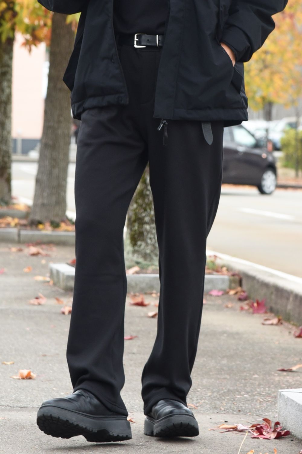 【＋PHENIX × RESOUND】 機能性ダウンとスウェパンのブラックコーデ