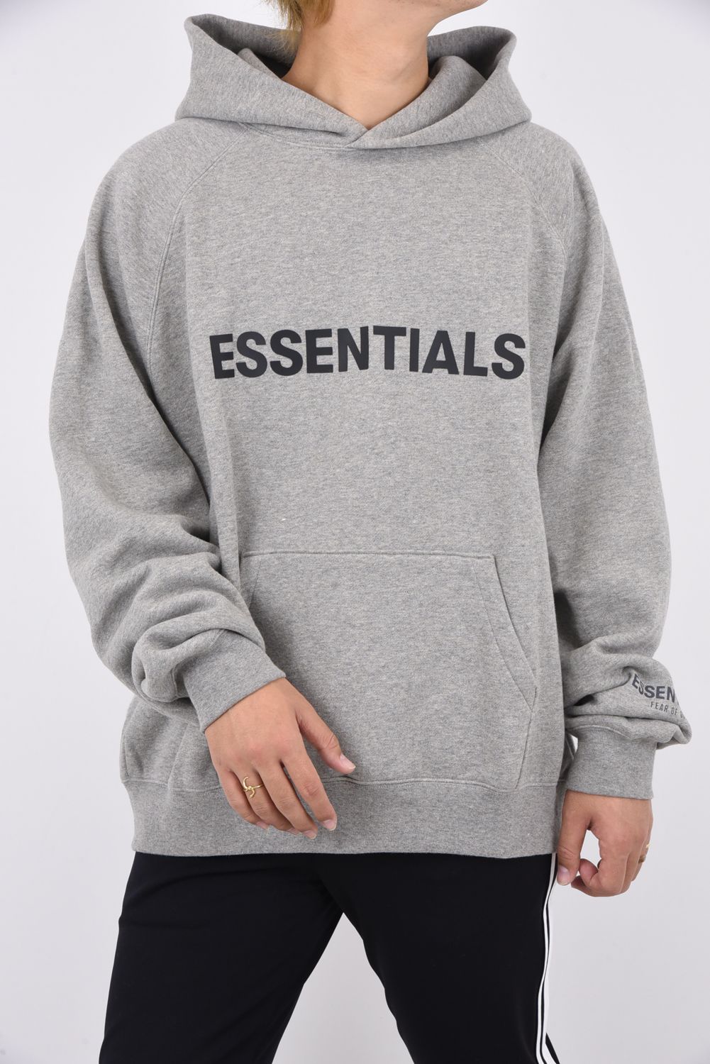 FOG ESSENTIALS - ESSENTIALS FRONT LOGO HOODIE / 裏起毛 フロント 袖