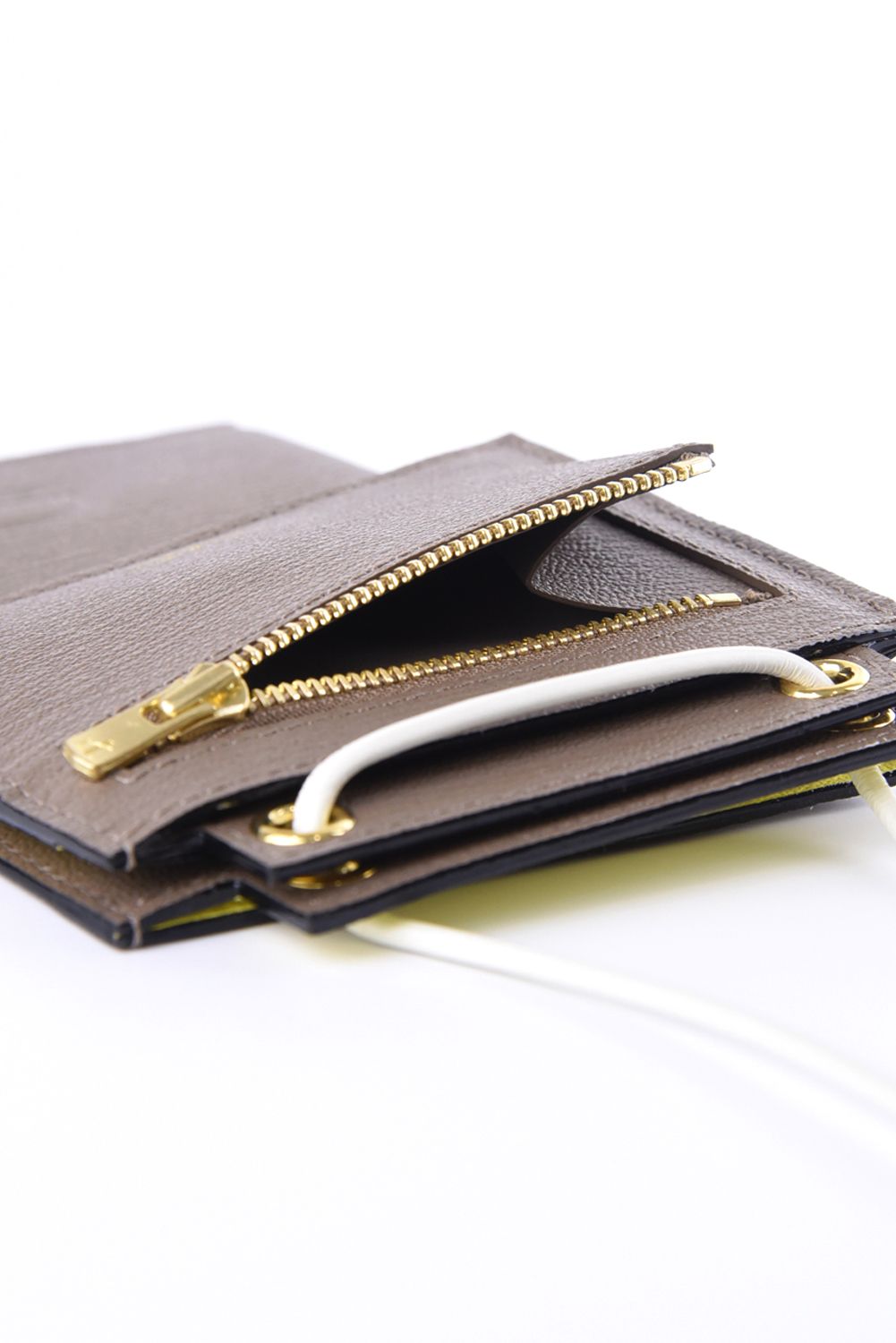 L'arcobaleno SMART W SHOULDER WALLET / LA805GT ゴートレザー ダブルポーチ ショルダー