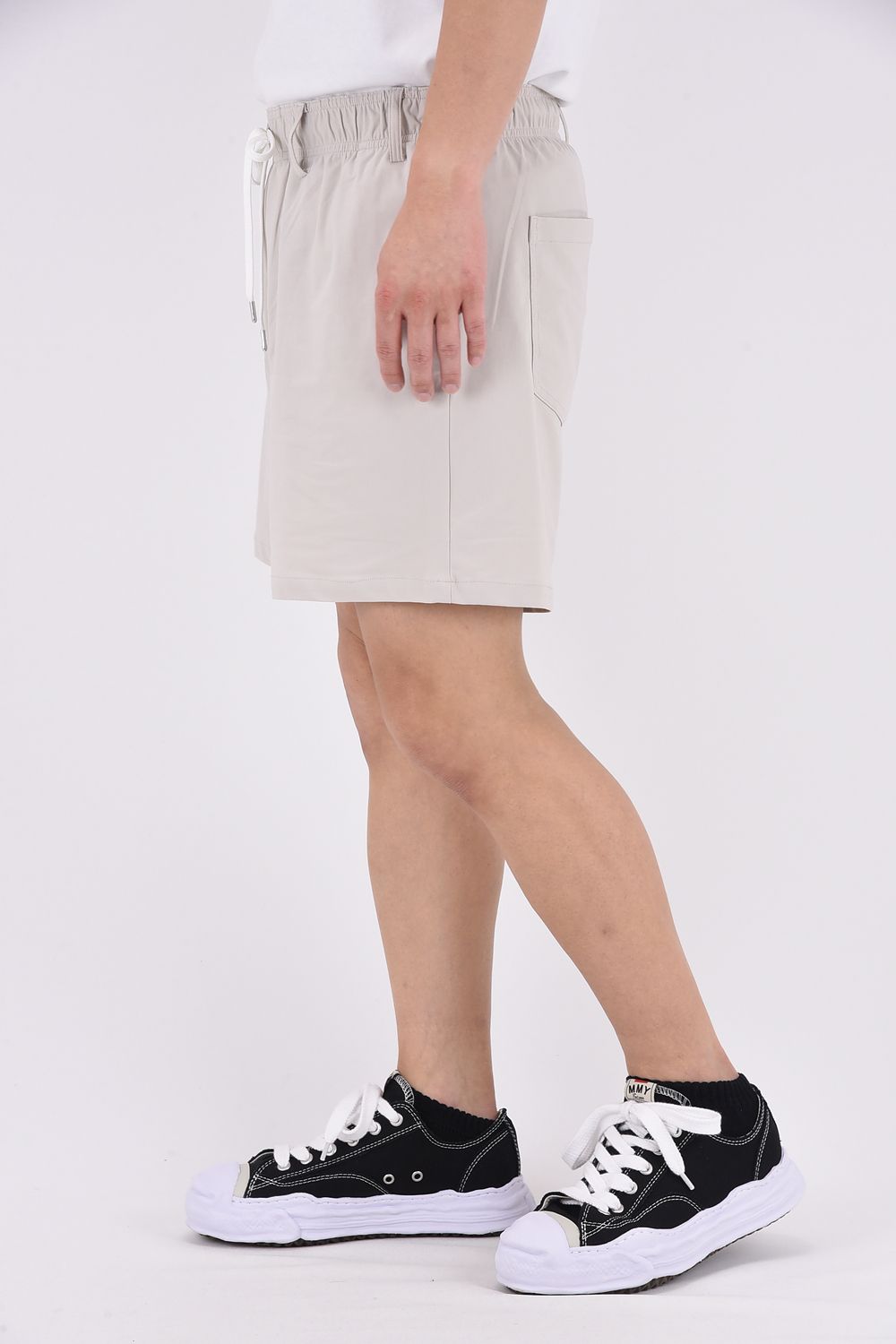 TV NYLON SHORTS / ナイロンマイクロファイバー ルーズフィット ショートパンツ グレージュ