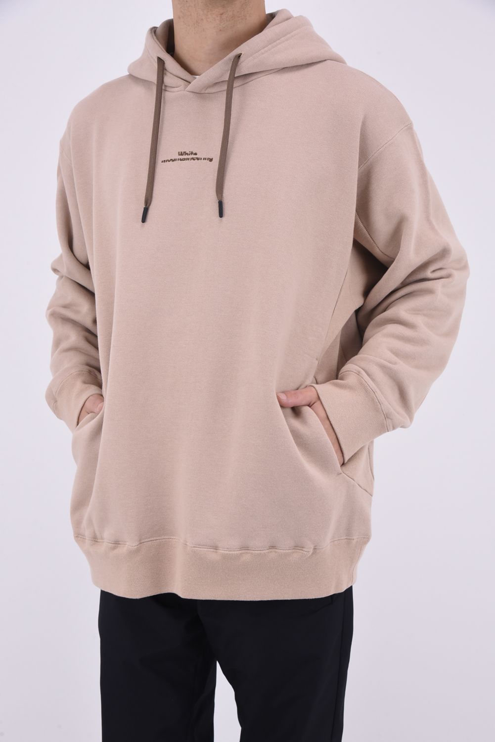 LOGO EMBROIDARY PARKA / ワンポイントロゴ 刺繍  裏毛 プルオーバーパーカー ベージュ