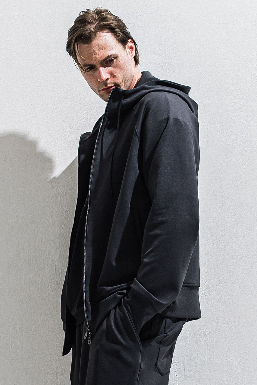 SIGN ZIP HOODIE / サインプリント ジップアップパーカー (ブラック) (2月上旬入荷予定) ※オーダー締切12/13(土)17:00